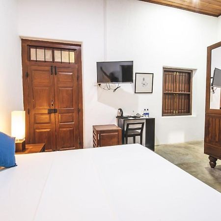 Hotel Thambu Illam Jaffna Exterior foto