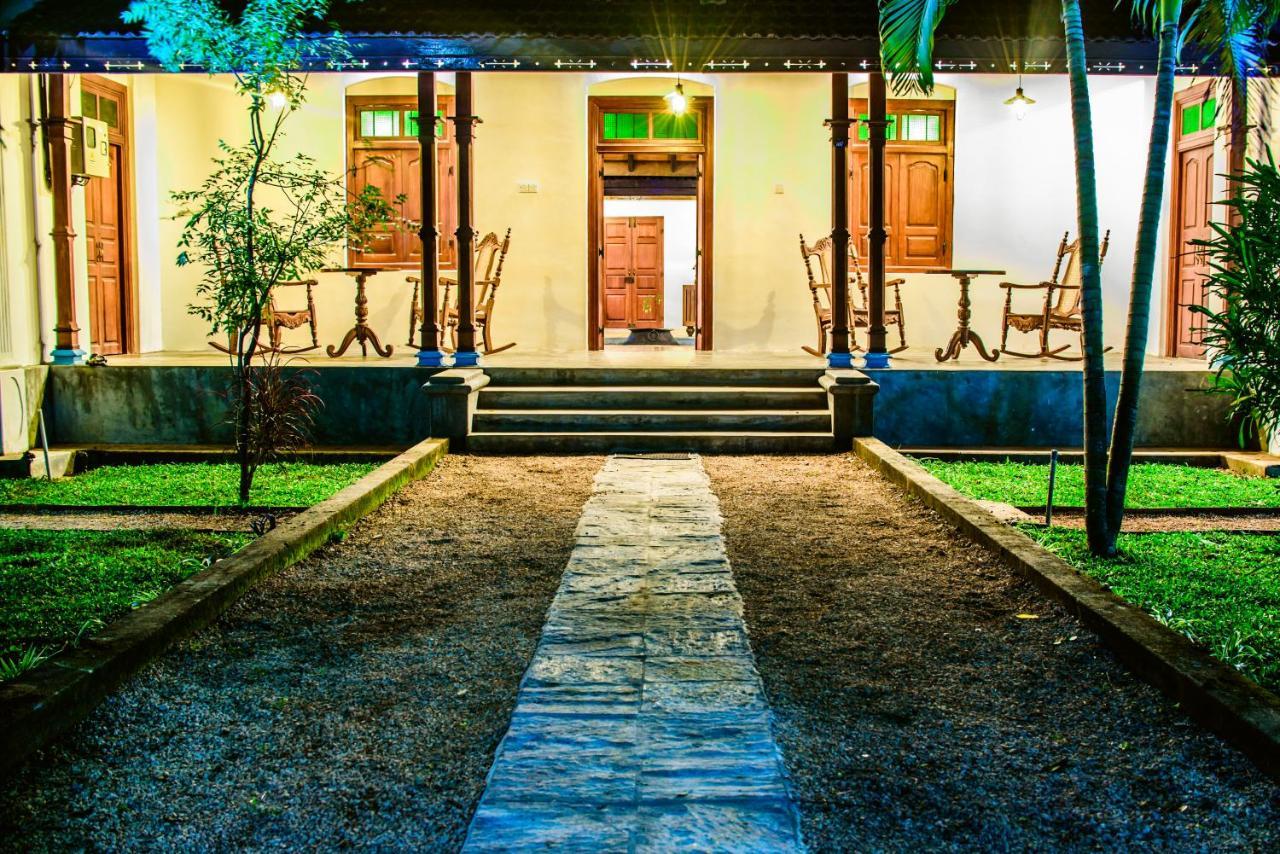 Hotel Thambu Illam Jaffna Exterior foto